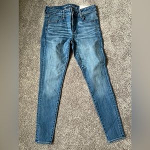 NWT - American Eagle Next Level Stretch Jeans Jeggings - Size 8